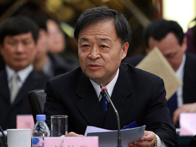 全国人大常委会任命杨传堂为交通部部长
